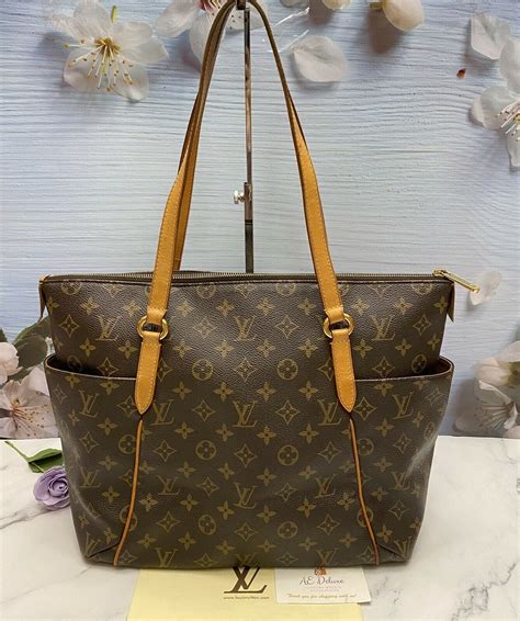 louis vuitton totally mm price singapore